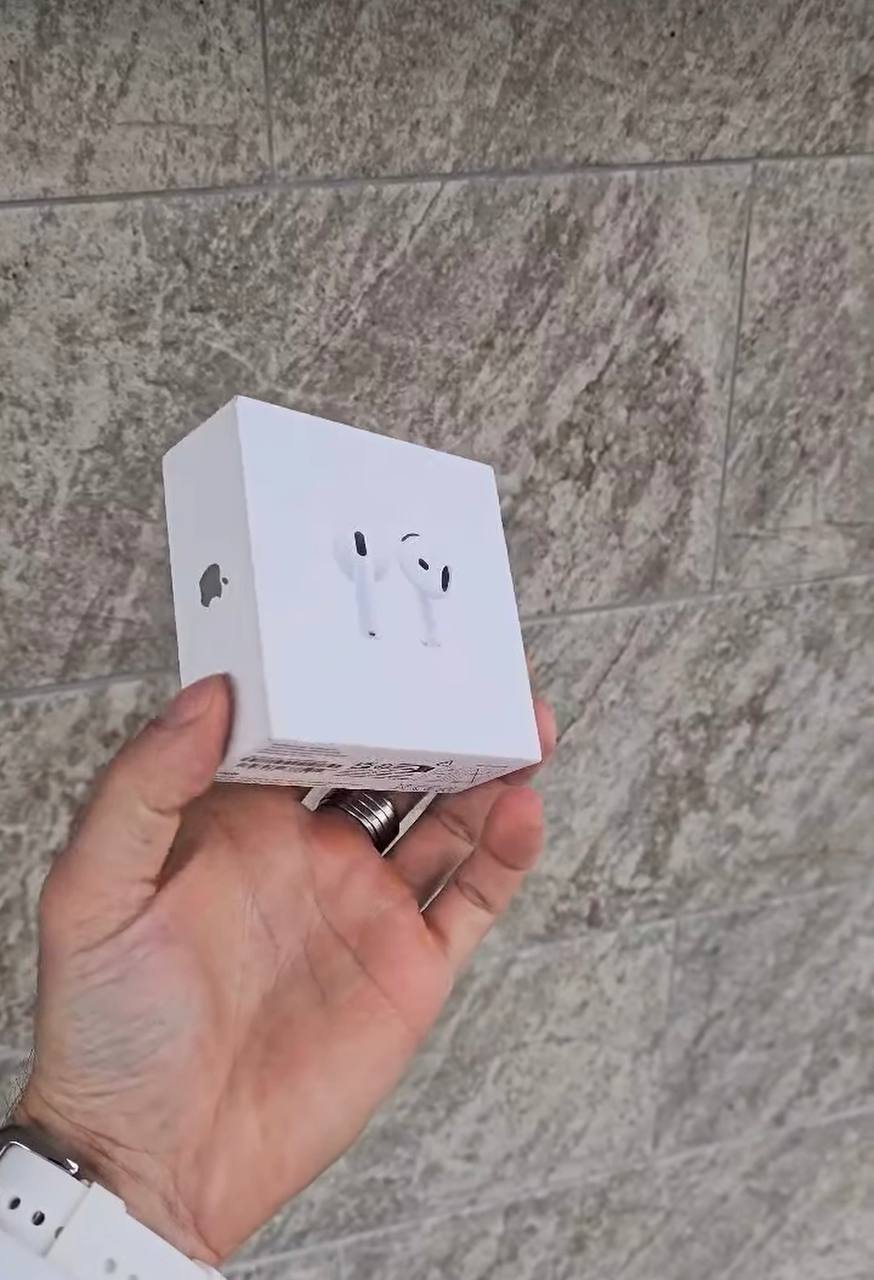 Apple AirPods 4