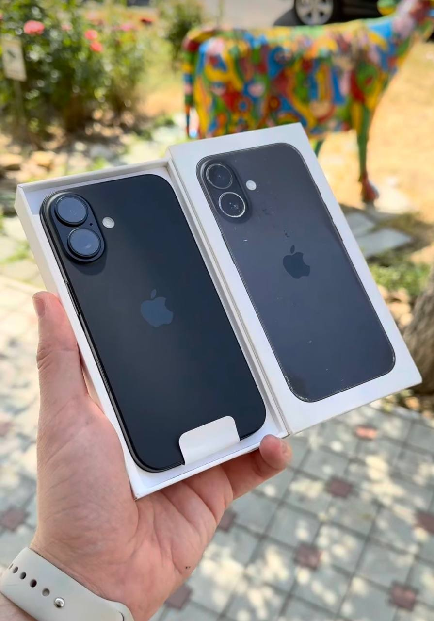 Apple iPhone 16