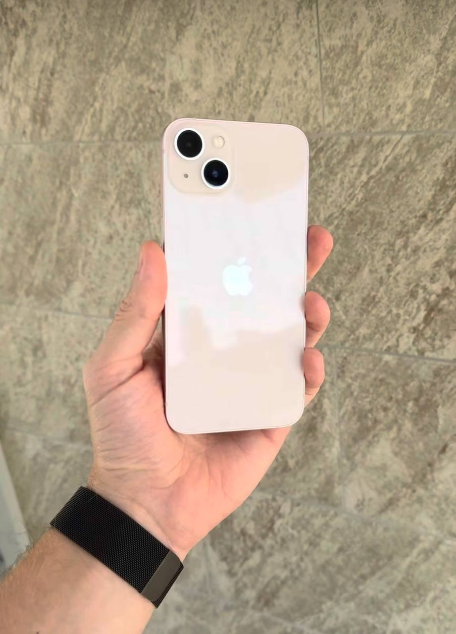 Apple iPhone 13