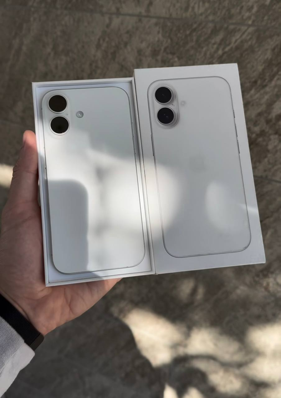 Apple iPhone 16