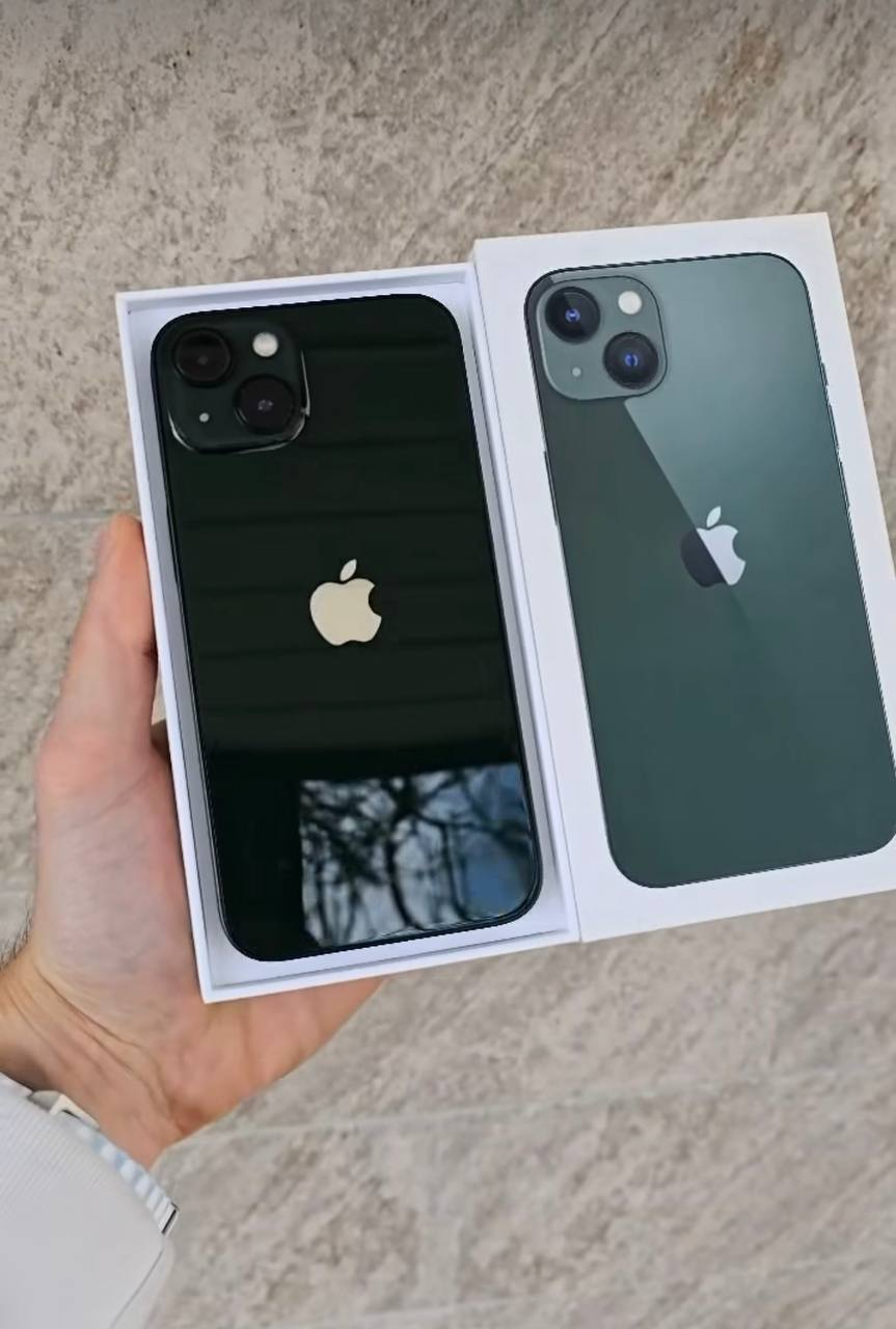 Apple iPhone 13