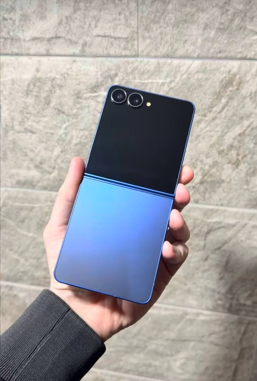 Samsung Galaxy Flip 7