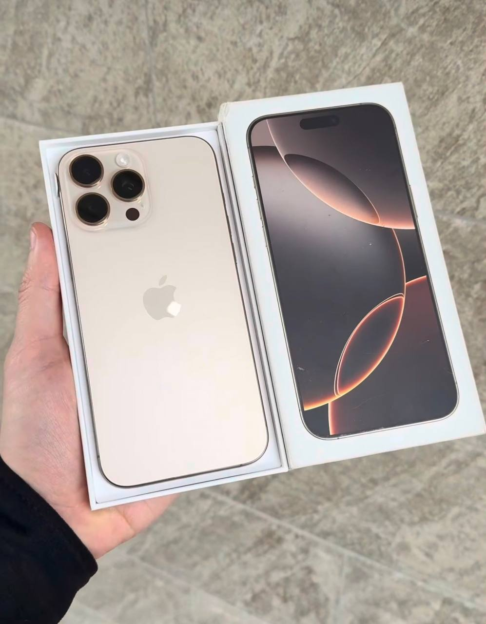 Apple iPhone 16 Pro