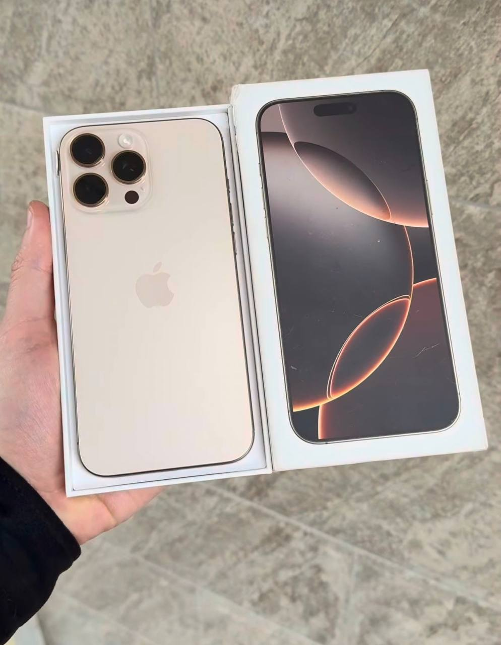 Apple iPhone 16 Pro