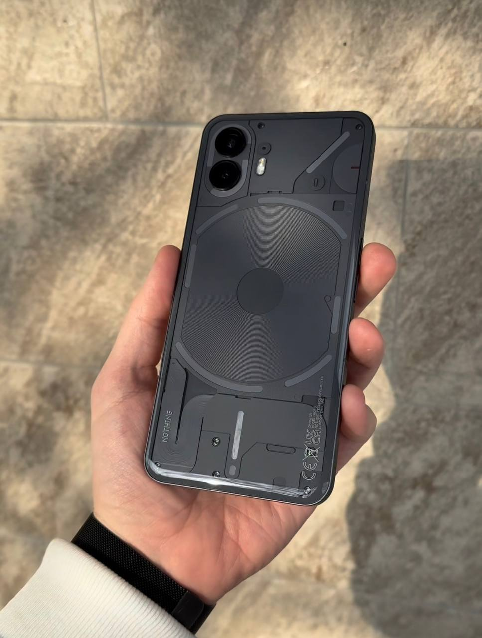 Nothing Phone (2)